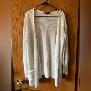 Almost Famous White Knitted Cardigan with Pocket
